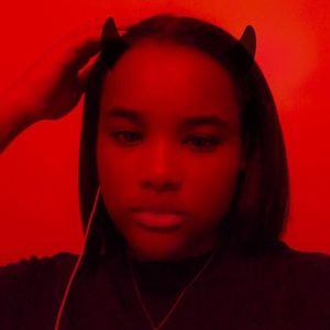 Meet your Posher, Emely